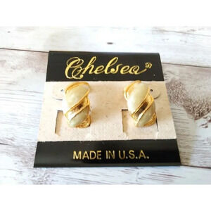 Vintage Neutral Off-White 1980s Earrings NWT